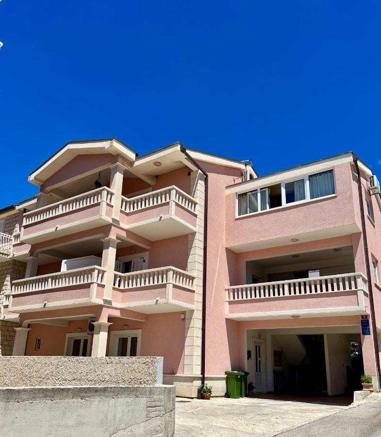 מאקרסקה Skiljini Dvori - Apartman מראה חיצוני תמונה